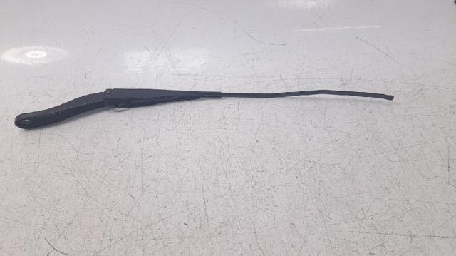 Ramię wycieraczki szyby przedniej Dacia Logan 2 L8_