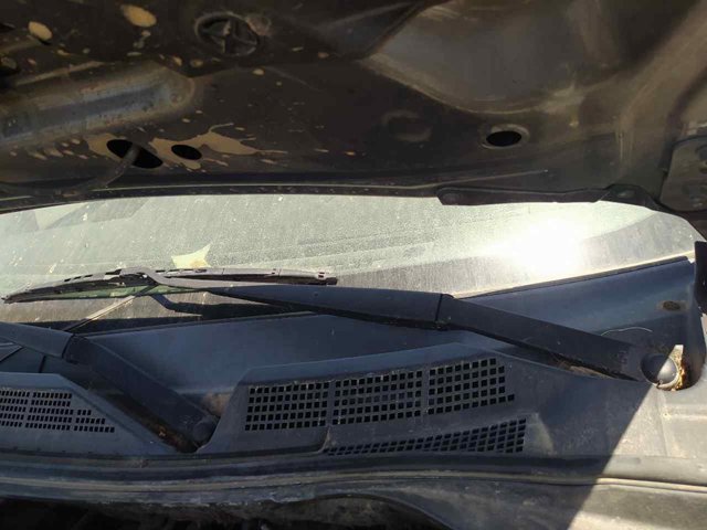 Ramię wycieraczki szyby przedniej 288818H900 NISSAN