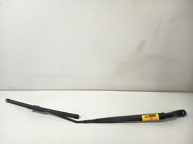 Ramię wycieraczki szyby przedniej 288860005R RENAULT