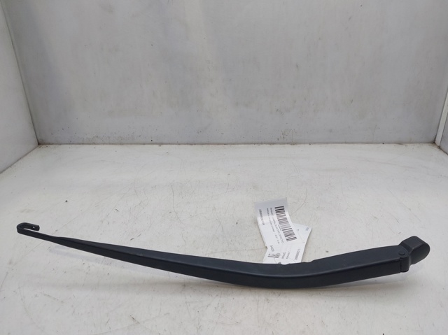Ramię wycieraczki szyby przedniej do Renault Laguna KT0, KT1