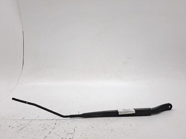 Ramię wycieraczki szyby przedniej 288866482R RENAULT