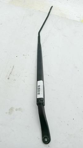 Ramię wycieraczki szyby przedniej 288866482R RENAULT