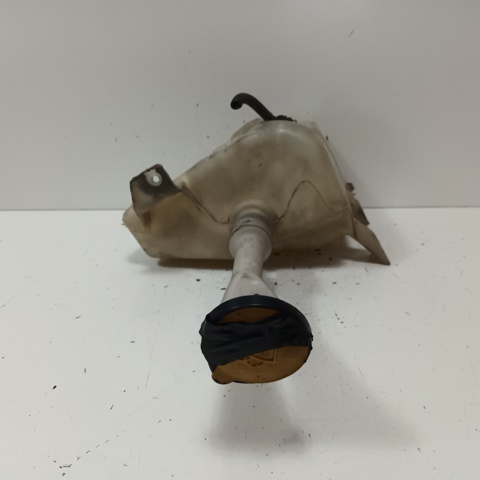 Zbiorniczek spryskiwacza szyb Nissan Primera P12