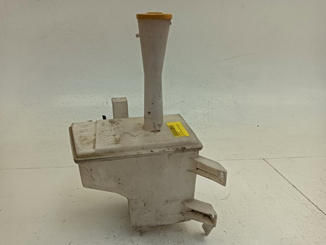 Zbiorniczek spryskiwacza szyb do Nissan Almera N16