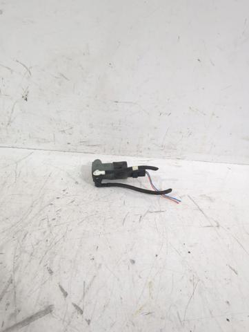 Pompka spryskiwacza szyby przedniej 28920BU010 NISSAN