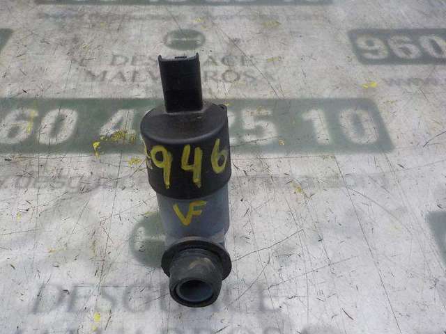Pompka spryskiwacza szyby przedniej 28920BU010 NISSAN