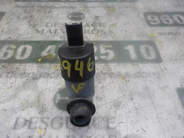 Pompka spryskiwacza szyby przedniej 28920BU010 NISSAN