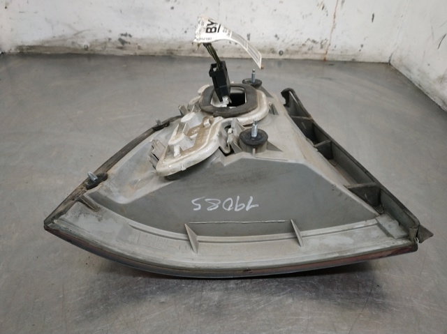 Lampa zespolona tylna prawa 29058010 OPEL