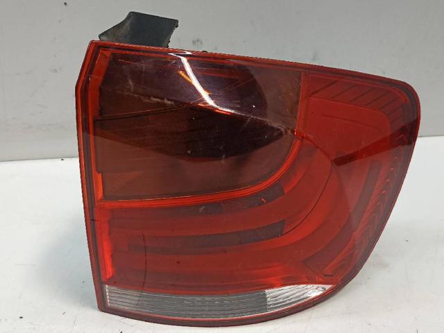 Lampa zespolona tylna prawa zewnętrzna 2992478 BMW