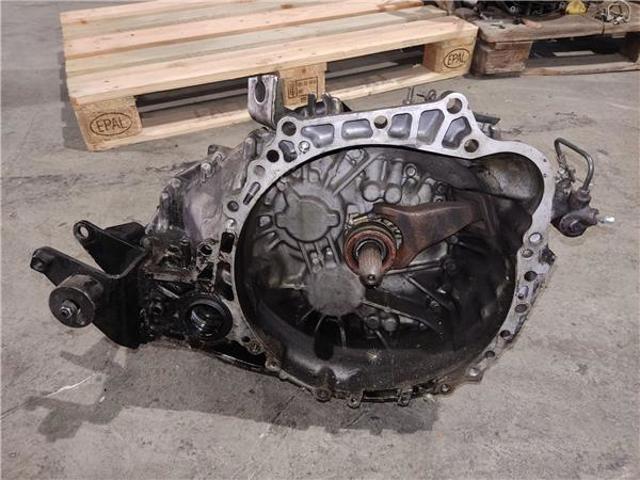 Mechaniczna skrzynia biegów w komplecie 2AD TOYOTA