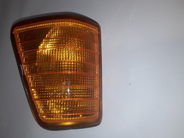 Kierunkowskaz prawy Mercedes Bus 207-310 601