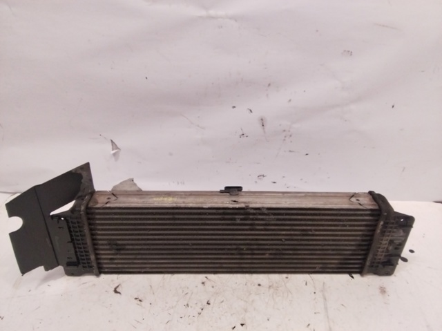 Chłodnica intercoolera 2E0145804A VAG