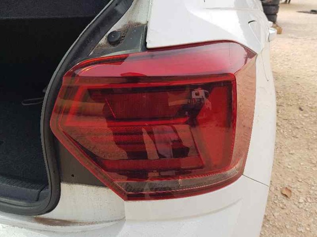 Lampa zespolona tylna prawa 2G0945096B VAG