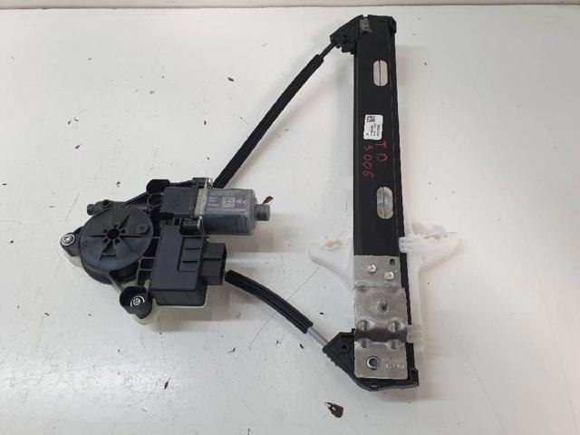 Mechanizm podnoszenia szyby drzwi przednich prawych 2G4837462B VAG