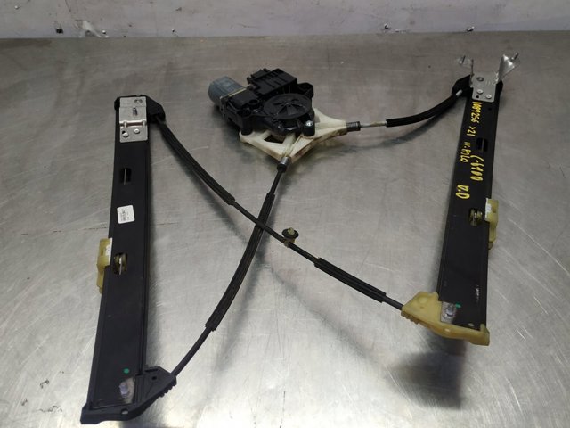 Mechanizm podnoszenia szyby drzwi przednich prawych 2G4837462B VAG