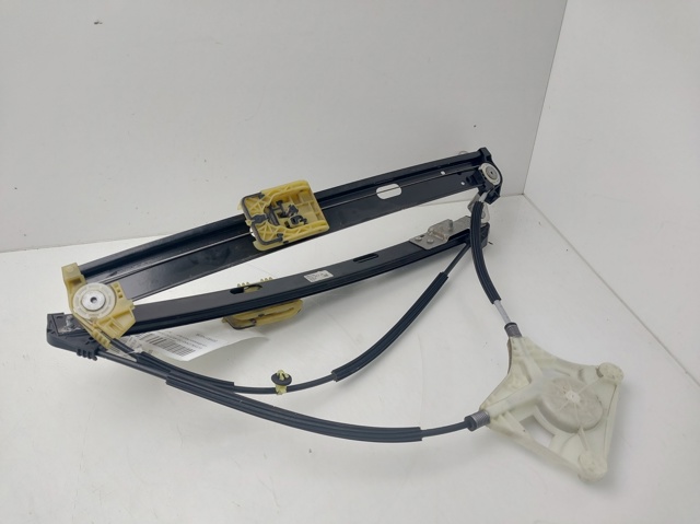 Mechanizm podnoszenia szyby drzwi przednich prawych 2G4837462B VAG