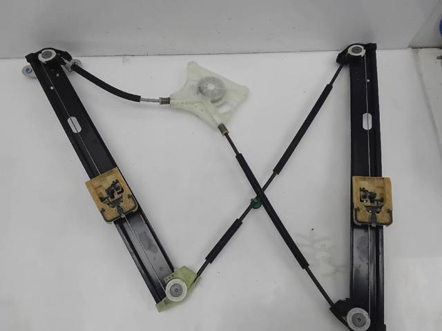 Mechanizm podnoszenia szyby drzwi przednich prawych 2G4837462C VAG