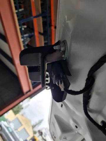Zamek klapy bagażnika (3/5 drzwi tylnych) 2G6827505B VAG