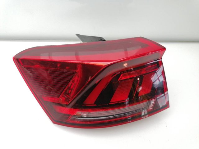 Lampa zespolona tylna lewa zewnętrzna 2GA945095A VAG