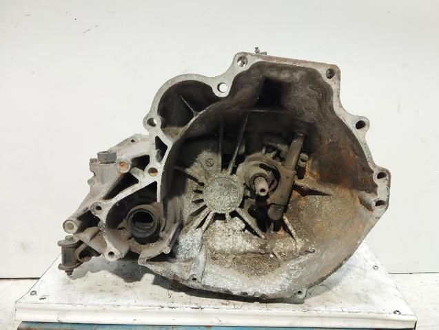 Mechaniczna skrzynia biegów w komplecie 2J6 NISSAN