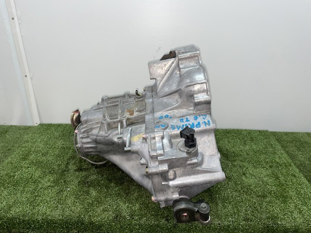 Mechaniczna skrzynia biegów w komplecie 2J6 NISSAN