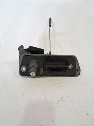 Klamka drzwi tylnych skrzydłowych lewa zewnętrzna 2K0827565J9B9 VAG
