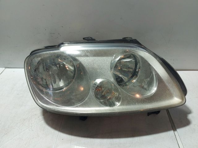 Reflektor prawy 2K0941006B VAG