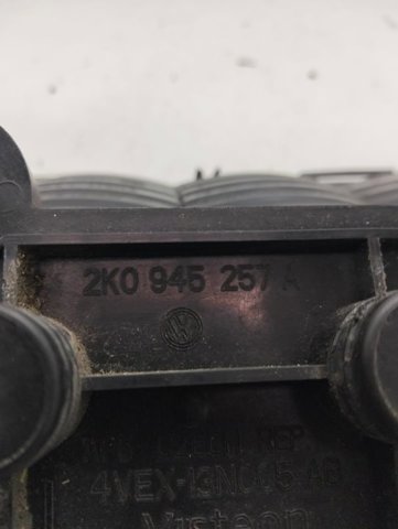 Panel mocowania lamp zespolonych 2K0945257A VAG
