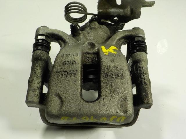 Zacisk hamulcowy tylny prawy 2K5615424A VAG