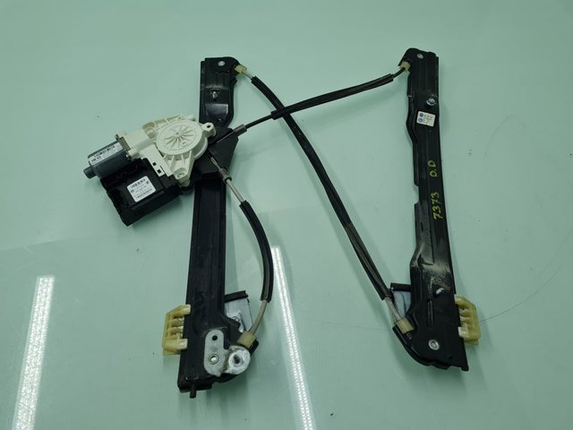 Mechanizm podnoszenia szyby drzwi przednich prawych 2K5837462 VAG