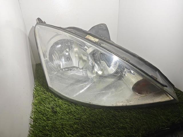 Reflektor prawy 2M5113W029BE FORD
