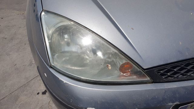 Reflektor prawy 2M5113W029BE FORD