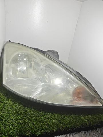 Reflektor prawy 2M5113W029BE FORD