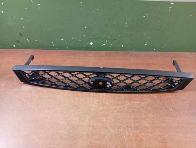 Atrapa chłodnicy Ford Focus 1 DFW