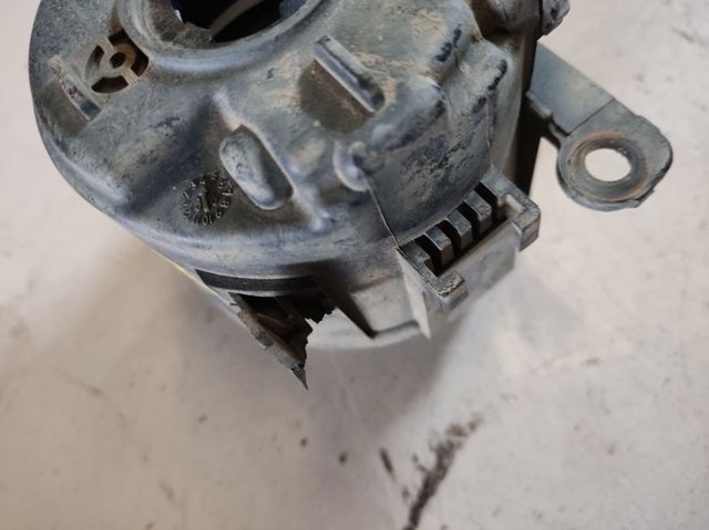 Lampa przeciwmgielna lewa/prawa 2N1115201AB FORD