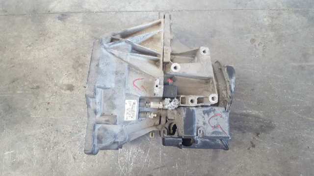 Mechaniczna skrzynia biegów w komplecie 2N1R7002CA FORD