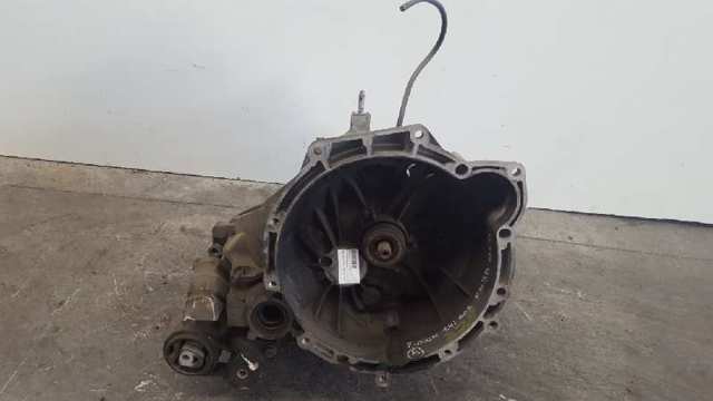Mechaniczna skrzynia biegów w komplecie 2N1R7002NA FORD