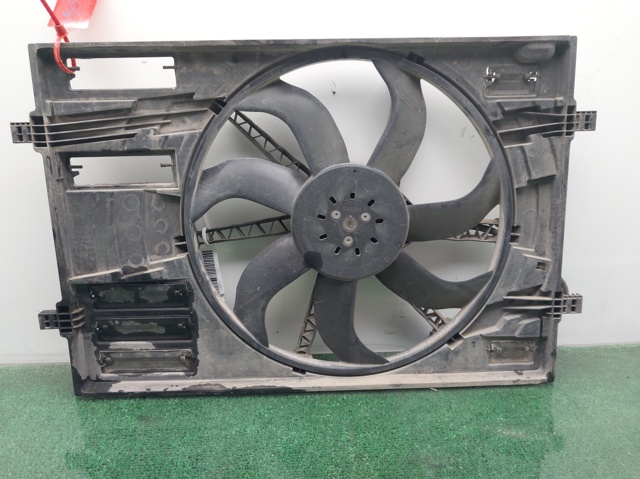 Wentylator elektryczny układu chłodzenia kompletny (silnik+wirnik) 2Q0121203K VAG