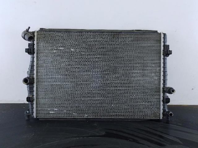 Chłodnica silnika 2Q0121253K VAG