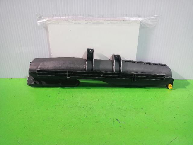 Wlot powietrza do filtra powietrza 2Q0129509M VAG