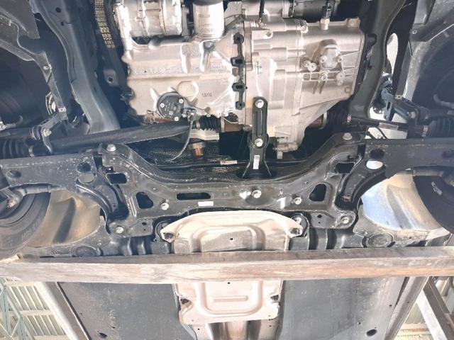 Korpus osi przedniej 2Q0199315 VAG