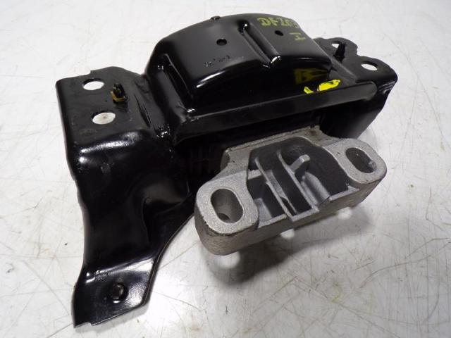 Poduszka (podpora) silnika lewa 2Q0199555AE VAG