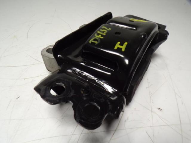 Poduszka (podpora) silnika lewa 2Q0199555AE VAG