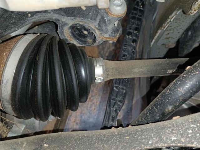 Półoś napędowa przednia lewa 2Q0407271CA VAG