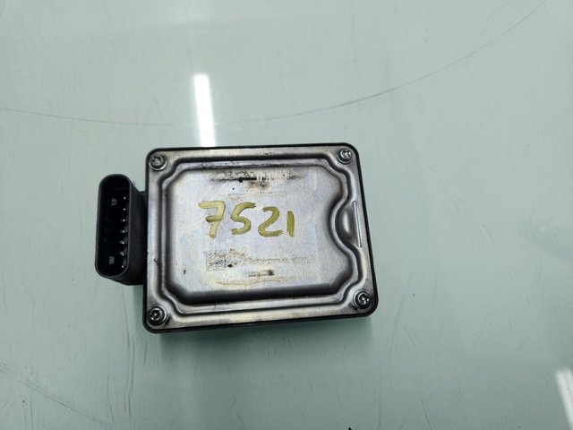 Czujnik Radarowy odległości 2Q0907572M VAG