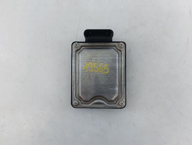 Czujnik Radarowy odległości 2Q0907572M VAG