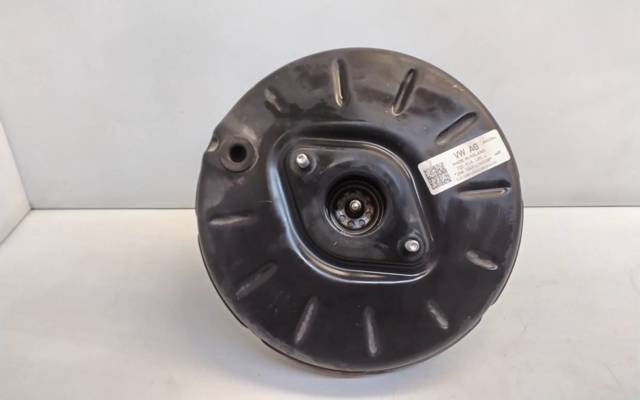 Wzmacniacz próżniowy hamulców 2Q1614105L VAG