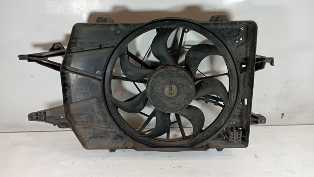 Dyfuzor chłodnicy, w komplecie z silnikiem i wirnikiem 2S418C607AA FORD
