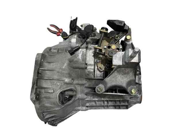 Mechaniczna skrzynia biegów w komplecie 2S4R7002PA FORD