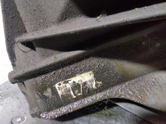 Mechaniczna skrzynia biegów w komplecie 2S4R7002PA FORD